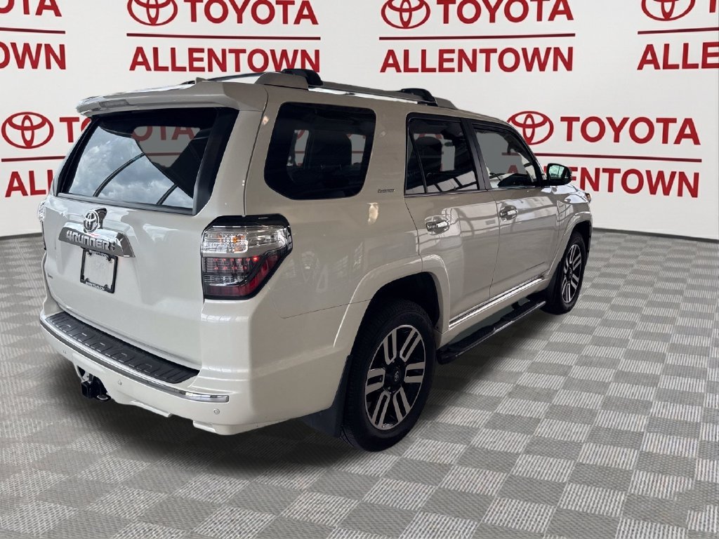 Used 2022 Toyota 4Runner Limited AWD/4WD image 11