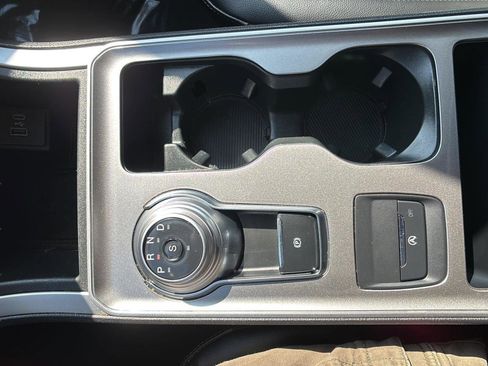 Used 2024 Ford Edge SEL w/ Convenience Package image 34