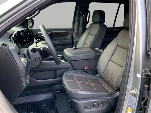 Used 2025 Chevrolet Tahoe High Country w/ Sun And Tow Package AWD/4WD image 8