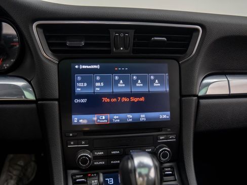 Used 2017 Porsche 911 Carrera image 22