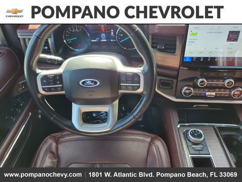 Used 2023 Ford Expedition Limited image 15