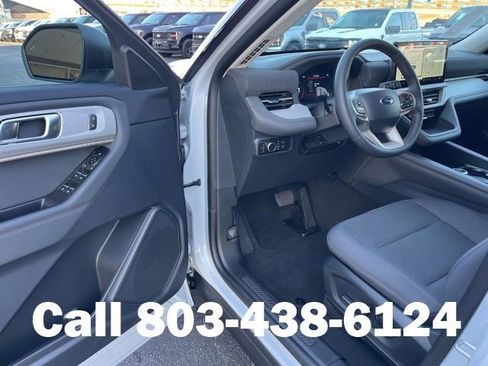 New 2026 Ford Explorer Active image 5