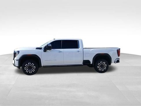 Certified 2026 GMC Sierra 2500 Denali Ultimate w/ Snow Plow Prep/Camper Package AWD/4WD image 2