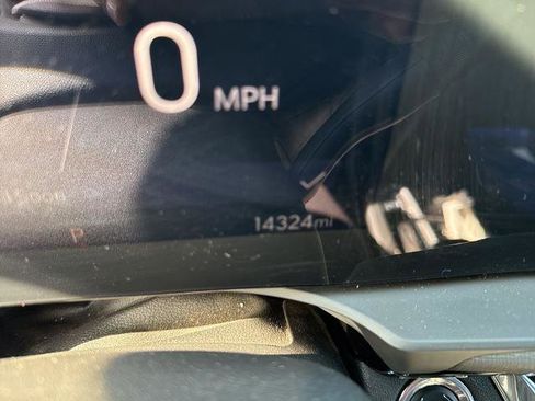 Used 2025 Buick Envista Sport Touring image 5