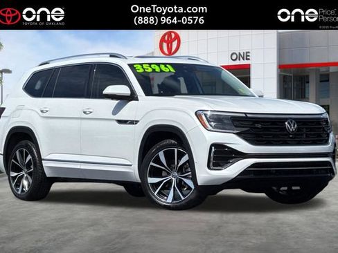 Used 2024 Volkswagen Atlas SEL Premium R-Line AWD/4WD image 1