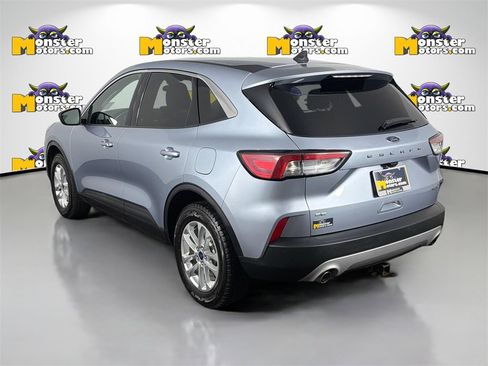 Used 2022 Ford Escape SE image 7