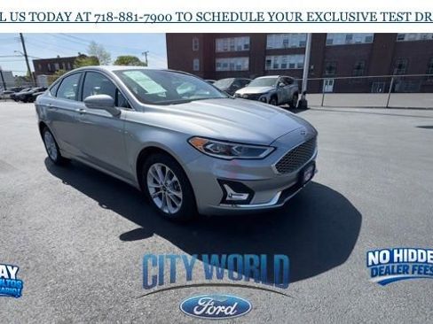Certified 2020 Ford Fusion Energi Titanium FWD image 8