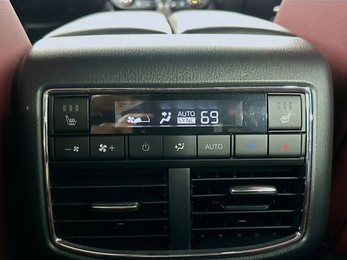 Used 2023 MAZDA CX-9 Carbon Edition image 27