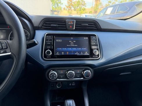 Used 2025 Nissan Versa SV FWD image 17
