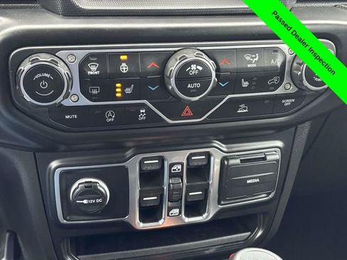 Used 2023 Jeep Gladiator Sport image 17