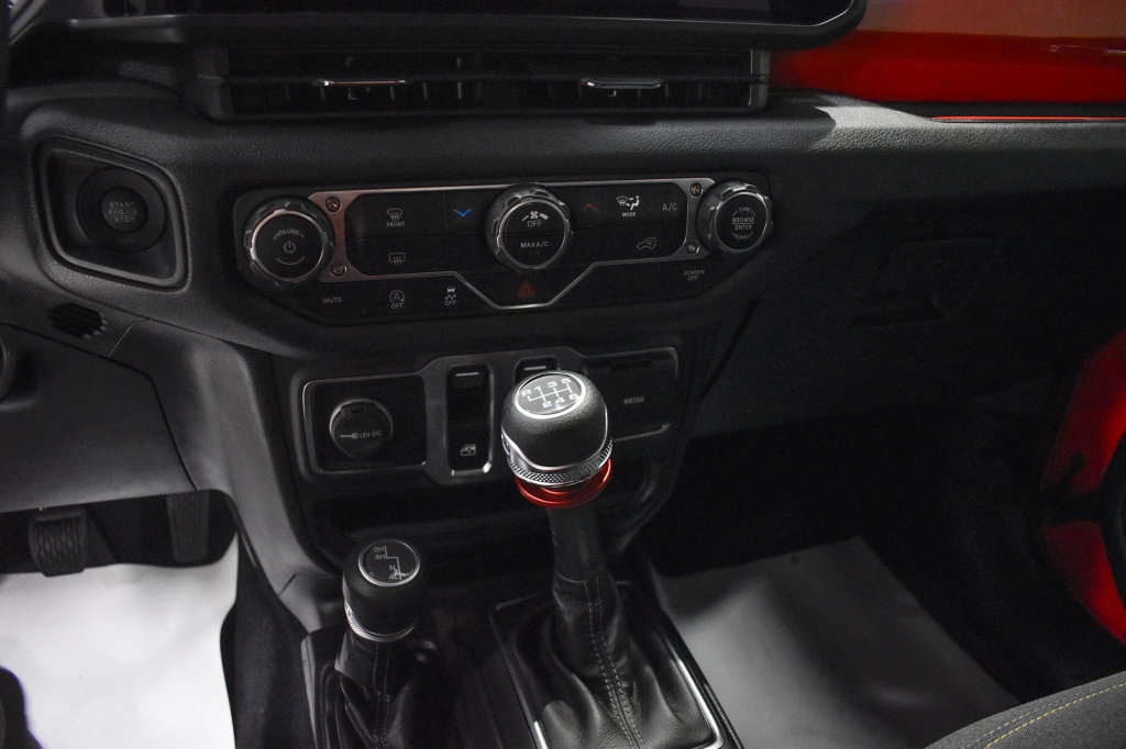 Used 2024 Jeep Wrangler Sport AWD/4WD image 22