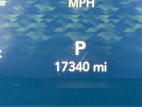 Used 2025 Jeep Wrangler Unlimited Rubicon image 17