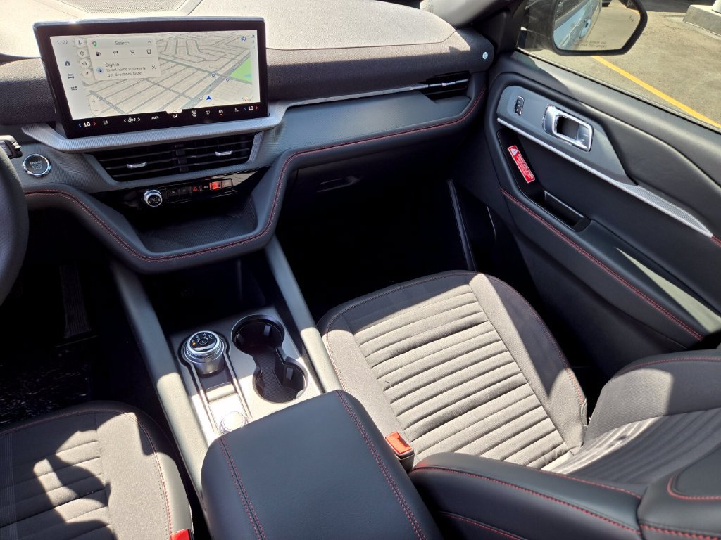 New 2027 Ford Explorer ST-Line w/ Premium Package RWD image 14