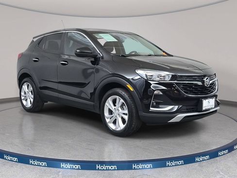 Used 2023 Buick Encore GX Preferred w/ Cold Weather Comfort Package AWD/4WD image 4