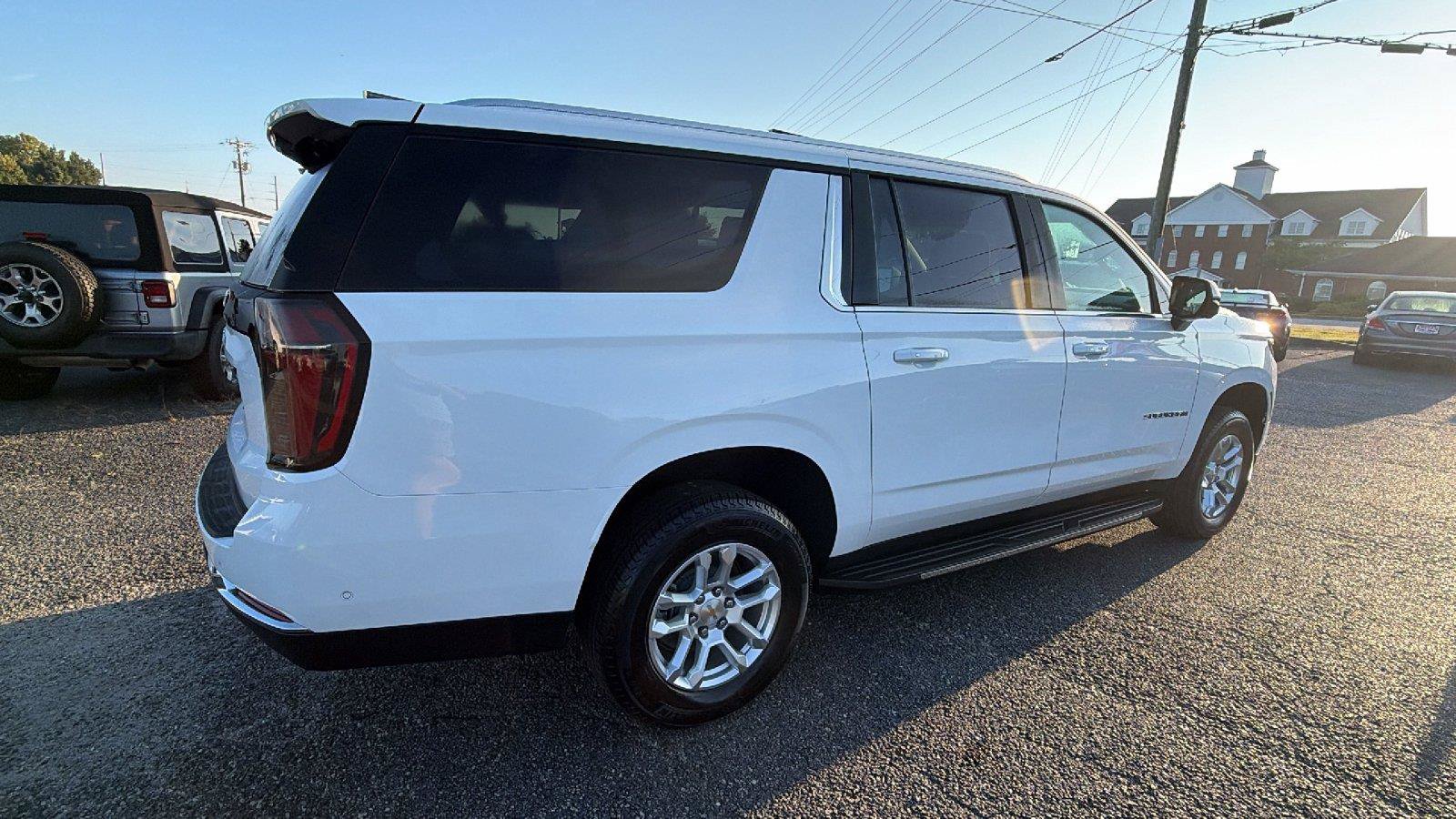 New 2026 Chevrolet Suburban LS RWD image 5