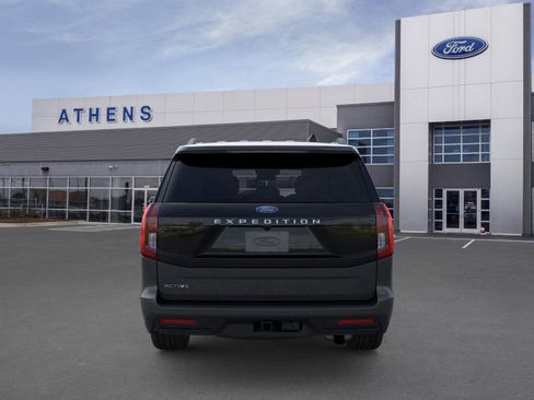 New 2025 Ford Expedition Active image 5