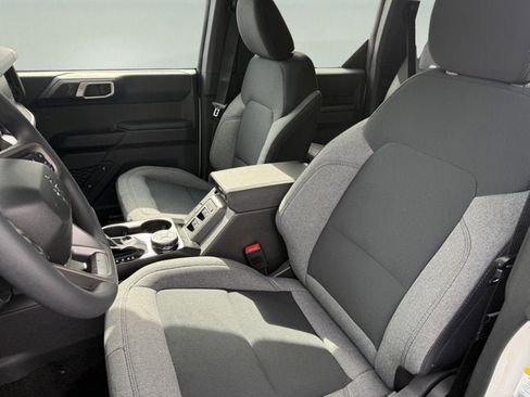 New 2026 Ford Bronco 4-Door w/ Sasquatch Package AWD/4WD image 9