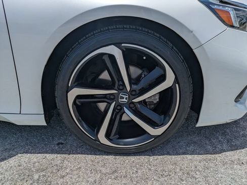 Used 2022 Honda Accord Sport image 11