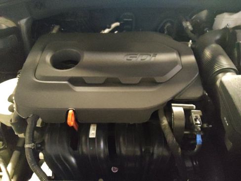 Used 2019 Hyundai Santa Fe SE FWD image 30