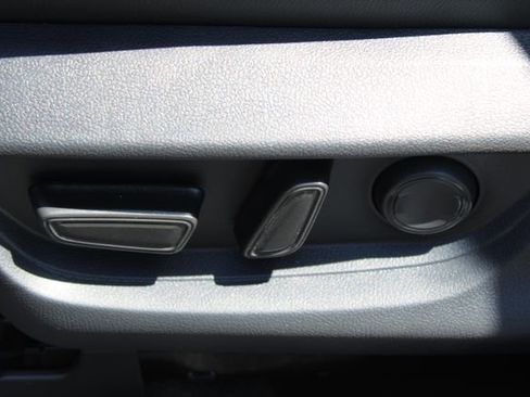 Used 2026 Toyota Camry SE w/ Multimedia Upgrade Package FWD image 31