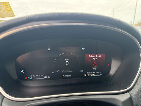 Used 2020 Lincoln Nautilus Reserve image 11