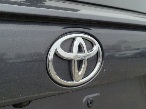 Used 2021 Toyota RAV4 XLE w/ Carpet Mat Package (TMS) image 6