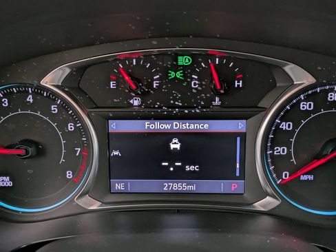 Used 2023 Chevrolet Traverse LT AWD/4WD image 24