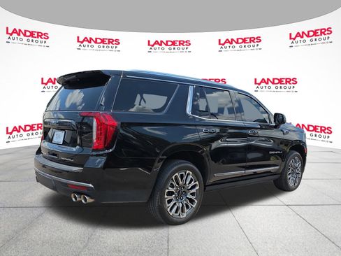 Used 2024 GMC Yukon Denali Ultimate AWD/4WD image 3