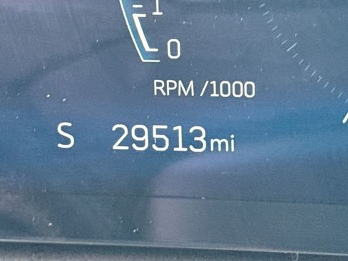 Used 2025 Cadillac XT4 Premium Luxury image 28