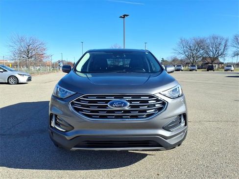 Certified 2022 Ford Edge SEL w/ Convenience Package image 2