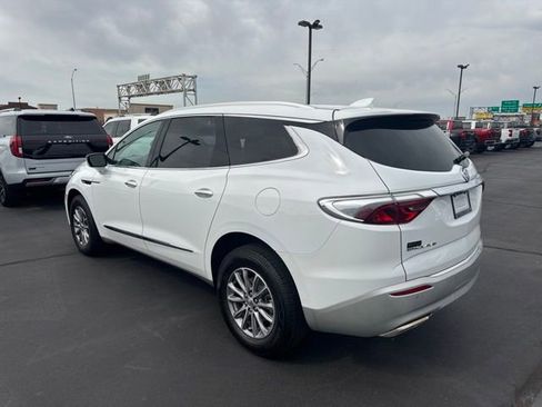Used 2023 Buick Enclave Essence FWD image 7