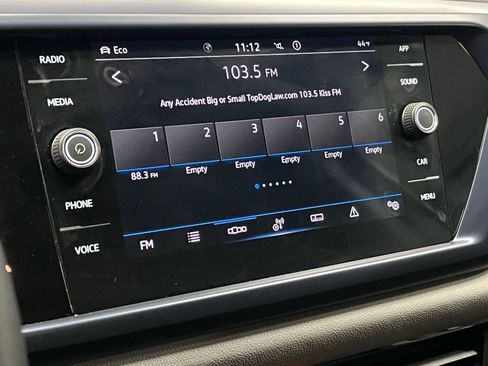 Used 2022 Volkswagen Taos SE image 27