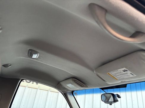 Used 2004 Chevrolet Silverado 1500 2WD Regular Cab image 11