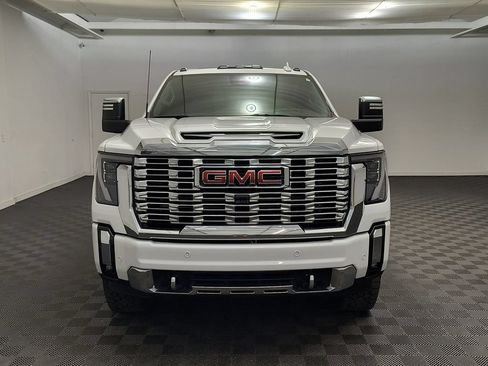 Used 2024 GMC Sierra 2500 Denali w/ Denali Reserve Package AWD/4WD image 6