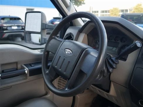 Used 2008 Ford F550 2WD Regular Cab Super Duty image 26
