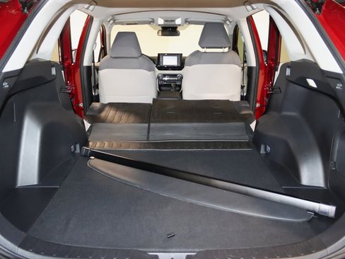 Used 2022 Toyota RAV4 XLE image 66