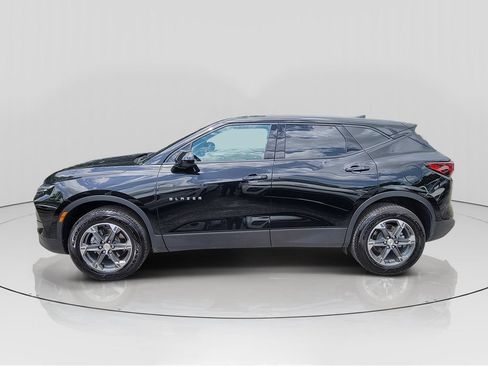 Used 2025 Chevrolet Blazer LT FWD image 4