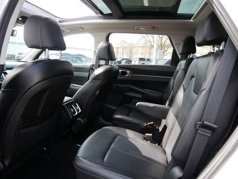 Used 2023 Kia Sorento X-Line EX image 33