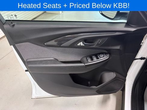 Used 2023 Chevrolet TrailBlazer LT w/ Convenience Package FWD image 8