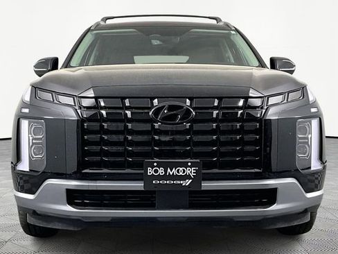 Used 2025 Hyundai Palisade SEL FWD image 2