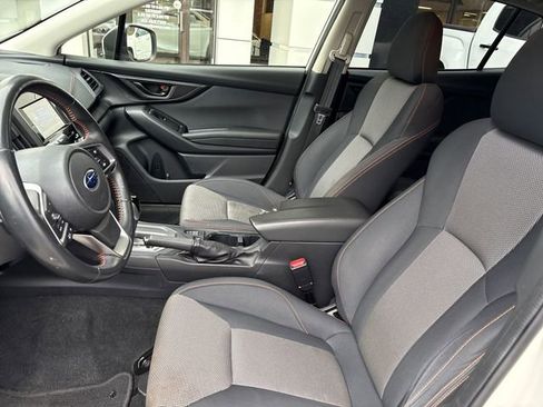 Used 2023 Subaru Crosstrek 2.0i Premium image 9