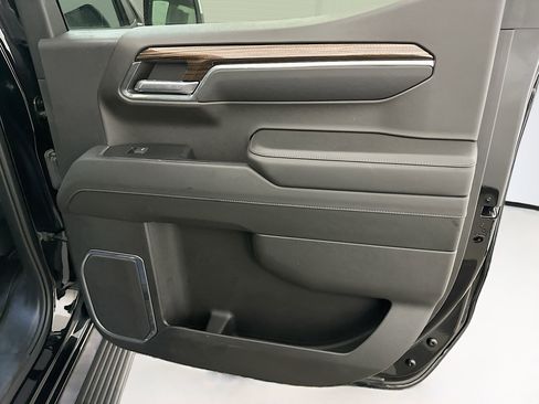 Used 2023 Chevrolet Silverado 1500 LT AWD/4WD image 31