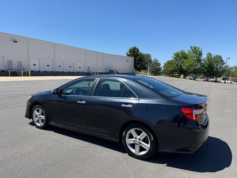 Used 2012 Toyota Camry SE FWD image 3