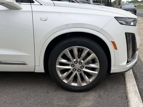 Used 2020 Cadillac XT6 Premium Luxury AWD/4WD image 6