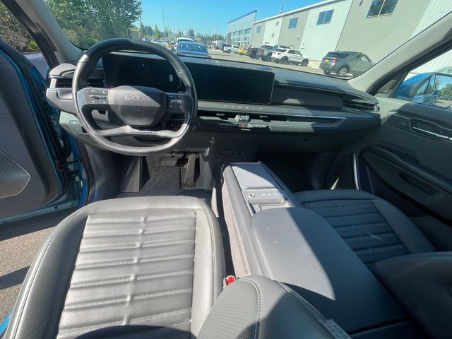 Used 2024 Kia EV9 Land AWD/4WD image 10