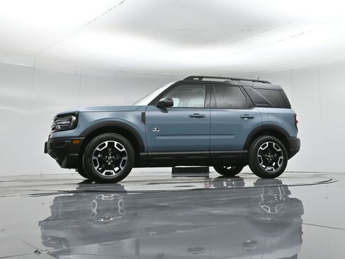 Used 2023 Ford Bronco Sport Outer Banks w/ Tech Package image 57