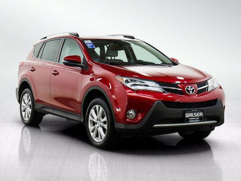 Used 2015 Toyota RAV4 Limited w/ Technology Package AWD/4WD image 7
