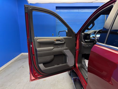 Used 2023 Chevrolet Silverado 1500 High Country w/ High Country Premium Package image 10