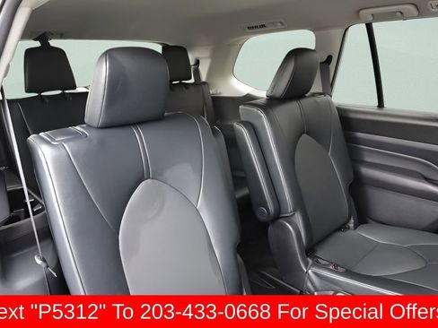 Certified 2025 Toyota Grand Highlander AWD image 26