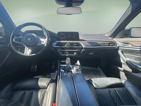 Used 2020 BMW M550i xDrive image 12